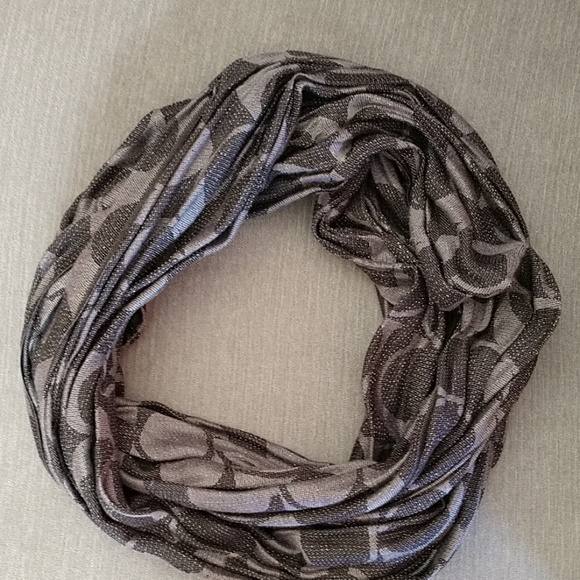 Coach Infinity Scarf - Picture 2 of 4